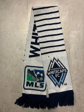 Striped Supporter Scarf - White & Navy